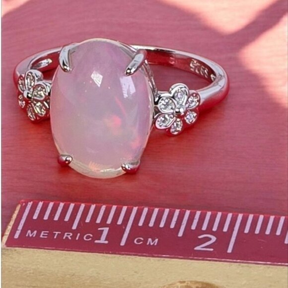925 Sterling Silver Ring with Natural White Opal 1x1.4cm & Cz - Picture 7 of 9